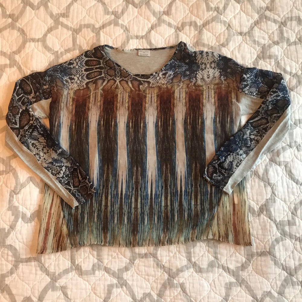 Zara Sheer Pattern Front, Grey Back Shirt